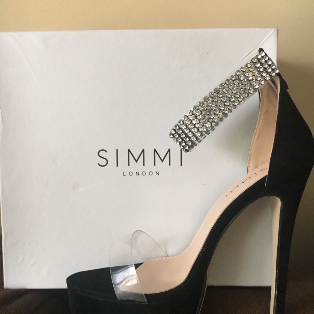 Women’s shoes